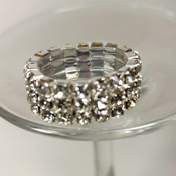 Silver Stretch Ring with Clear Rhinestones – Glamorous Wide Band Bling Jewelry - Picture 9 of 9